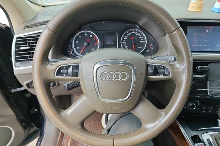 Used Audi Q5 2012 2.0TFSI Comfort Version Steering Wheel