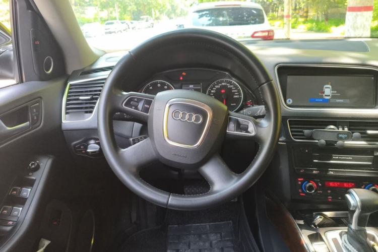 Used Audi Q5 2012 2.0TFSI Comfort Version Steering Wheel