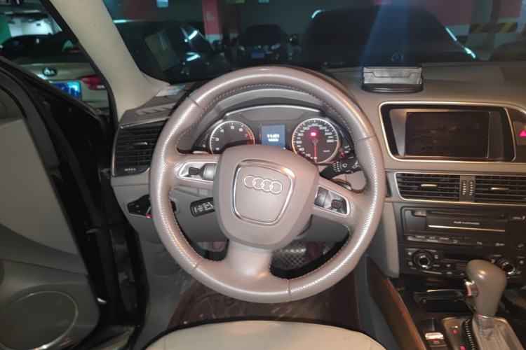 Used Audi Q5 2012 2.0TFSI Luxury Edition Steering Wheel