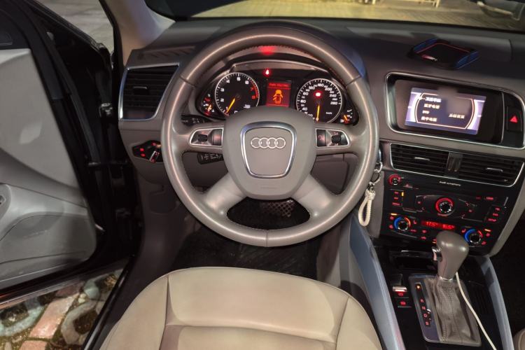 Used Audi Q5 2012 2.0TFSI Technology Model Steering Wheel