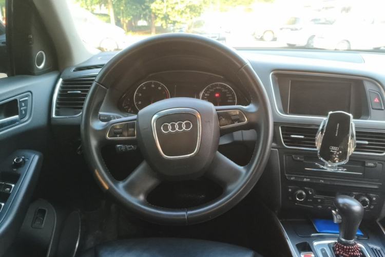 Used Audi Q5 2012 2.0TFSI Comfort Version Steering Wheel