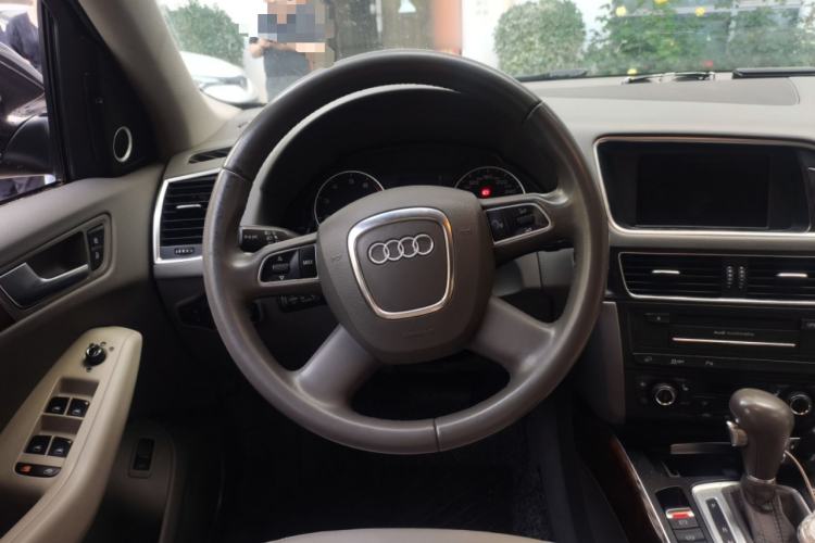 Used Audi Q5 2012 2.0TFSI Comfort Version Steering Wheel