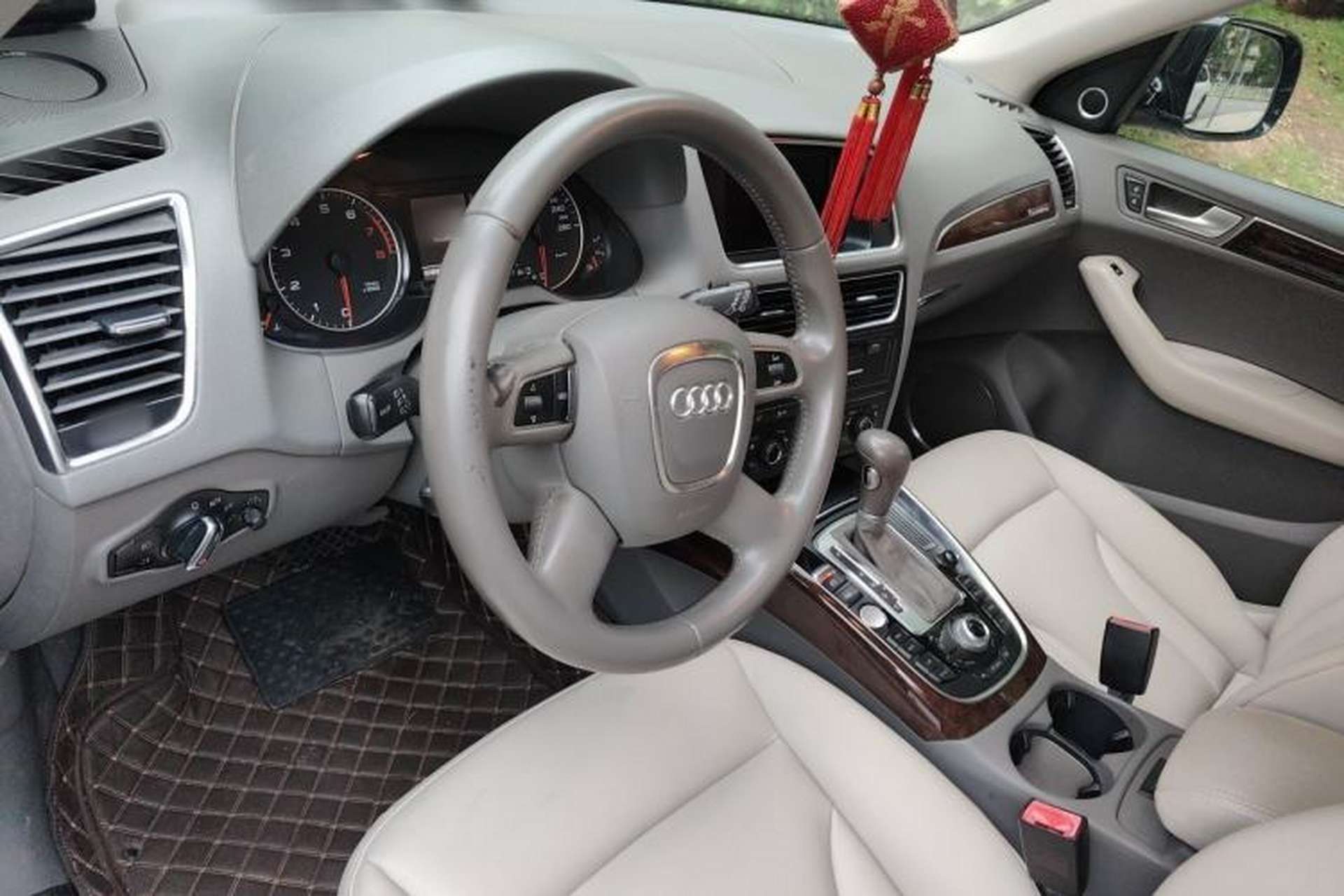 Used Audi Q5 2012 2.0TFSI Comfort Version Steering Wheel
