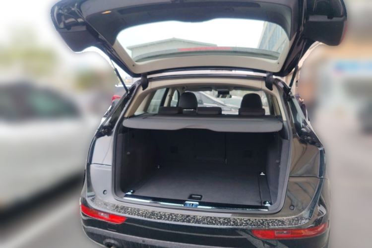 Used Audi Q5 2012 2.0TFSI Technology Model Trunk