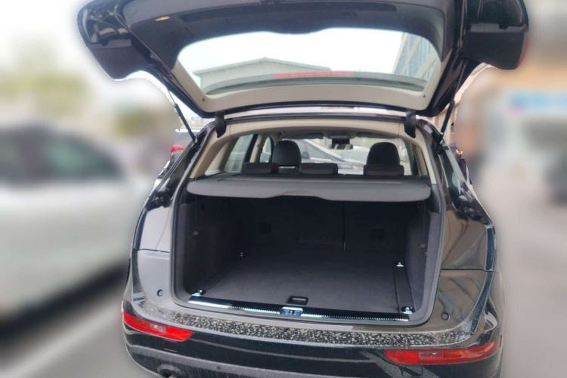 Used Audi Q5 2012 2.0TFSI Technology Model Trunk