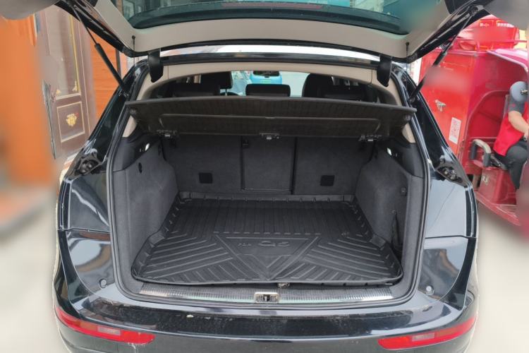 Used Audi Q5 2012 2.0TFSI Technology Model Trunk