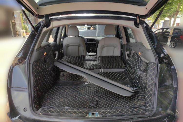 Used Audi Q5 2012 2.0TFSI Technology Model Trunk