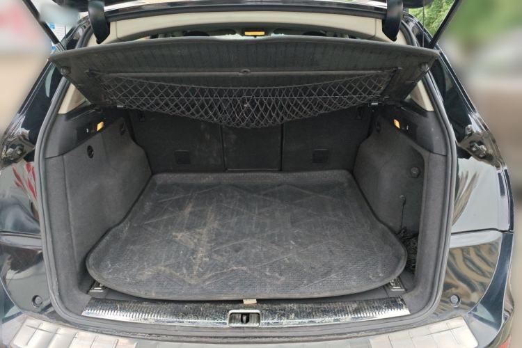 Used Audi Q5 2012 2.0TFSI Trendy Edition Trunk