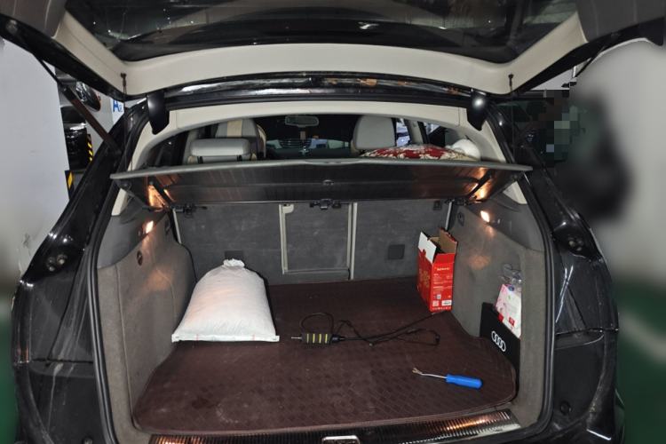 Used Audi Q5 2012 2.0TFSI Comfort Version Trunk