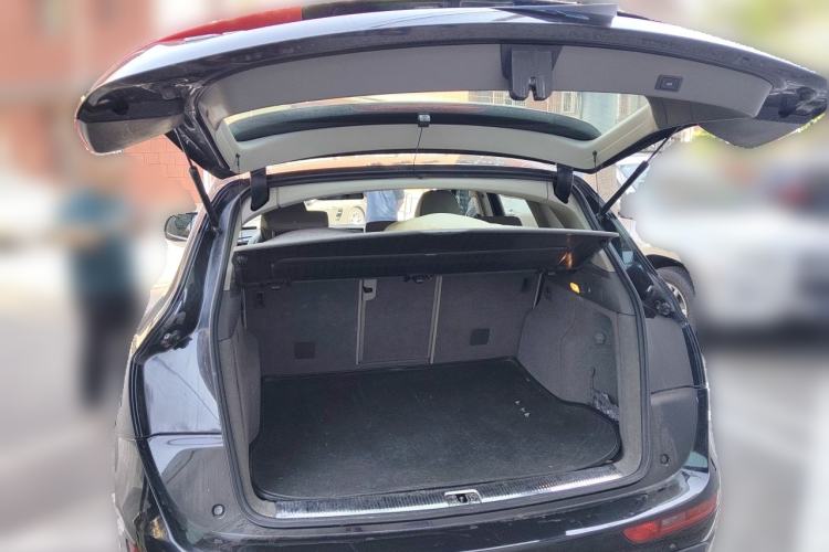 Used Audi Q5 2012 2.0TFSI Technology Model Trunk