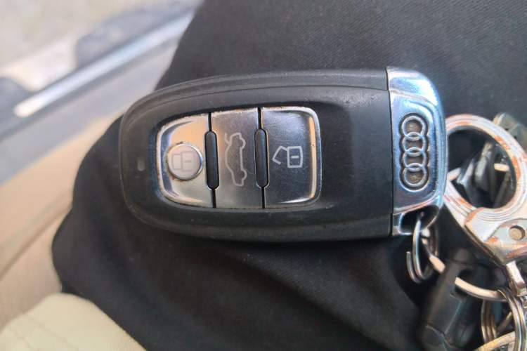 Used Audi Q5 2012 2.0TFSI Technology Model Vehicle Key