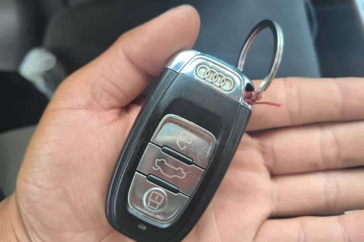 Used Audi Q5 2012 2.0TFSI Comfort Version Vehicle Key