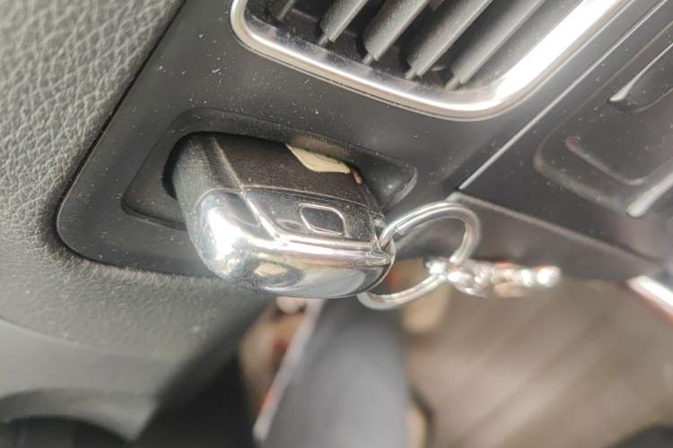 Used Audi Q5 2012 2.0TFSI Comfort Version Vehicle Key