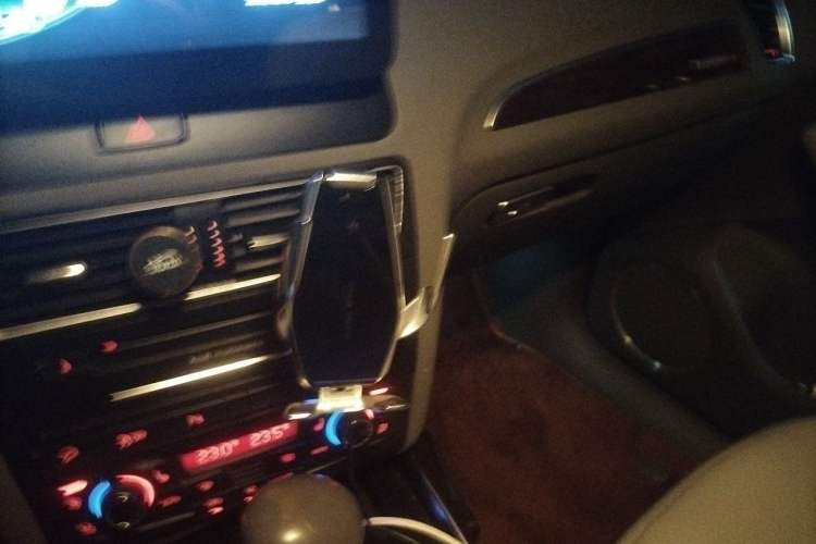 Used Audi Q5 2012 2.0TFSI Trendy Edition Vehicle Key