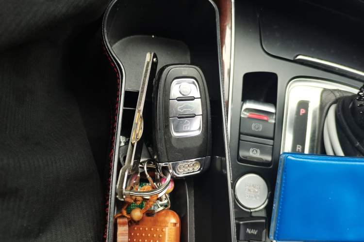 Used Audi Q5 2012 2.0TFSI Comfort Version Vehicle Key