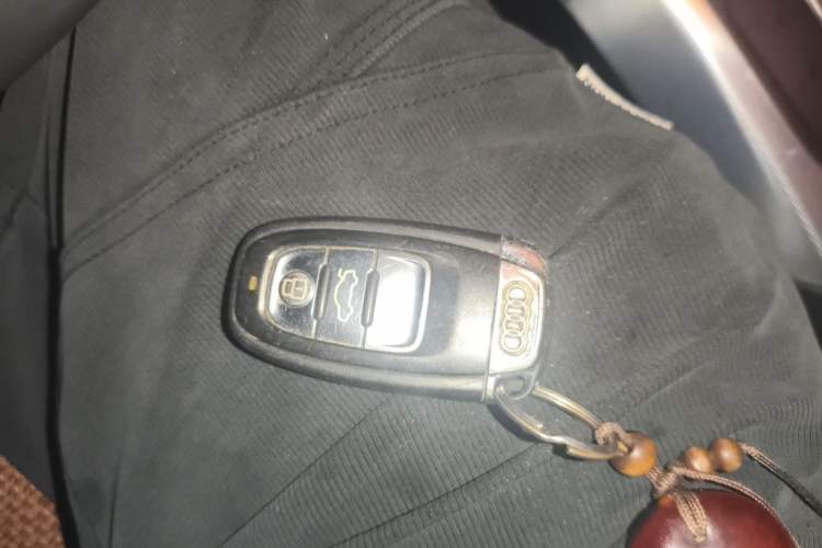 Used Audi Q5 2012 2.0TFSI Technology Model Vehicle Key