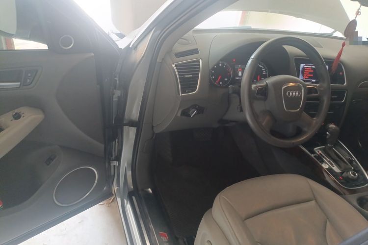 Used Audi Q5 2012 2.0TFSI Comfort Version Driver Seat