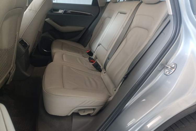 Used Audi Q5 2012 2.0TFSI Comfort Version Left Rear Seat