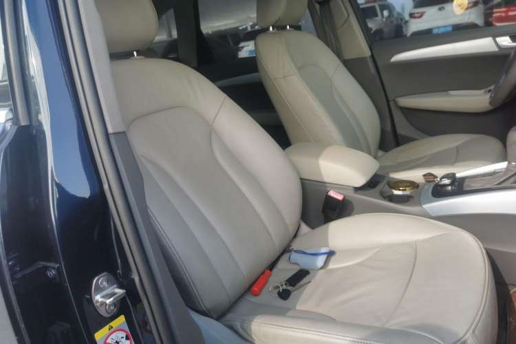Used Audi Q5 2012 2.0TFSI Technology Model Right Front Seat