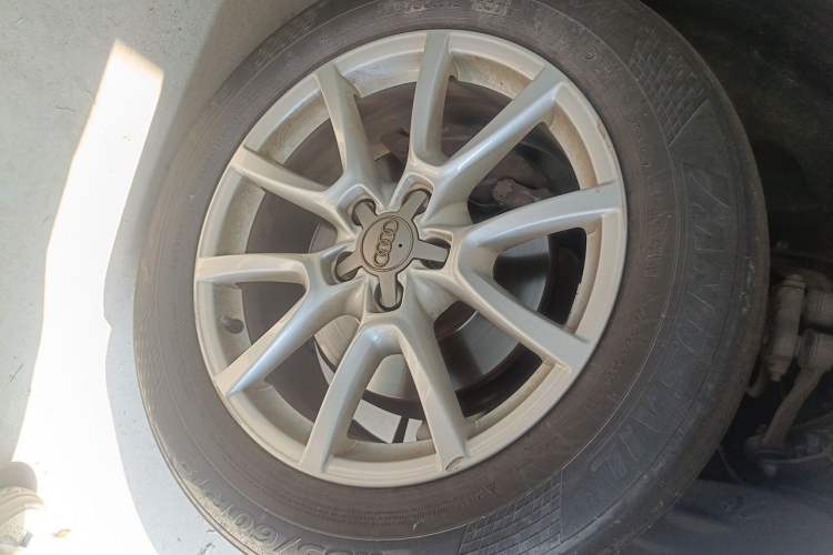 Used Audi Q5 2012 2.0TFSI Comfort Version Right Front Wheel Hub