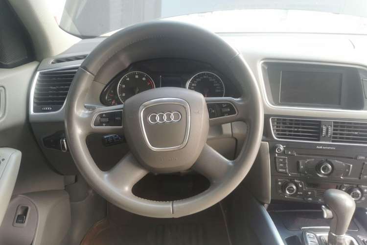 Used Audi Q5 2012 2.0TFSI Technology Model Steering Wheel
