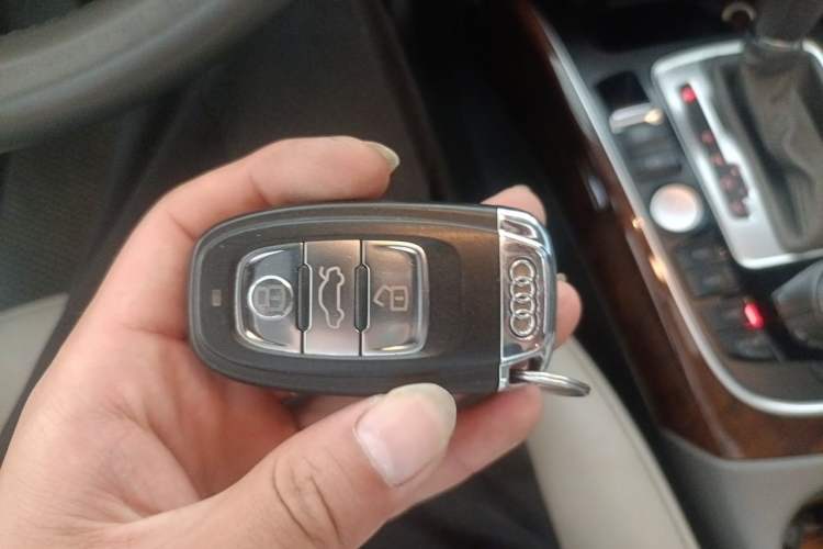Used Audi Q5 2012 2.0TFSI Comfort Version Vehicle Key