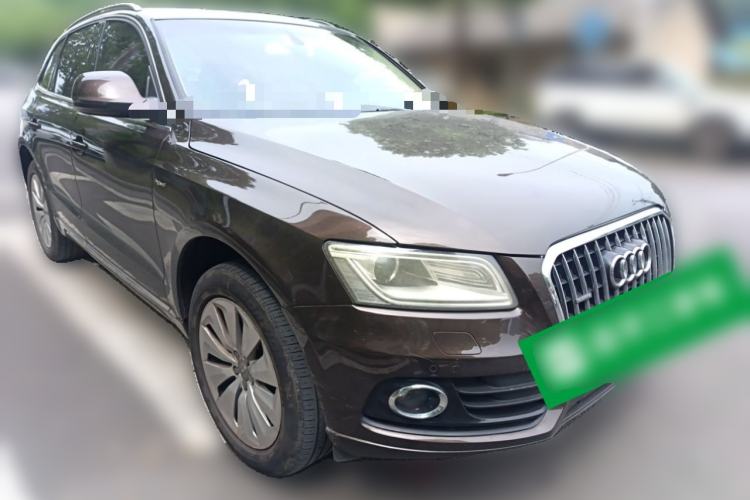 Used Audi Q5 2012 2.0TFSI hybrid Front Right 45 Deg