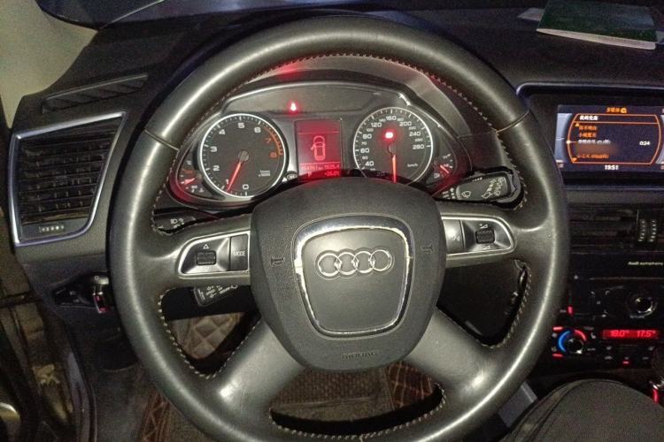 Used Audi Q5 2012 2.0TFSI Technology Model Steering Wheel