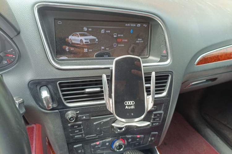 Used Audi Q5 2012 2.0TFSI Trendy Edition Audio And AC Panel