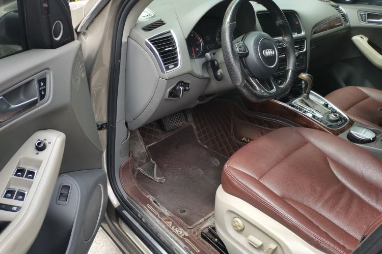 Used Audi Q5 2012 2.0TFSI Comfort Version Driver Seat