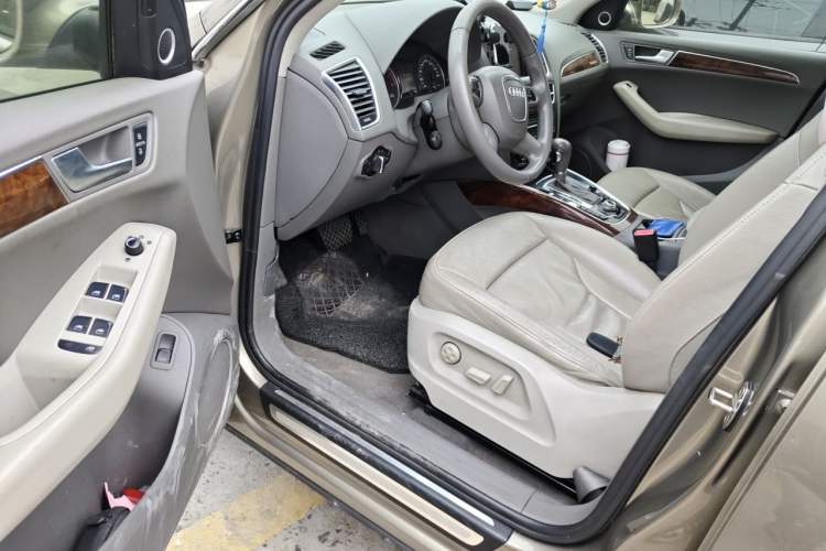 Used Audi Q5 2012 2.0TFSI Comfort Version Driver Seat
