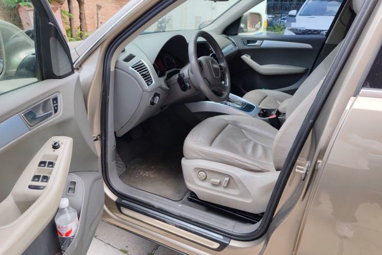Used Audi Q5 2012 2.0TFSI Technology Model Driver Seat