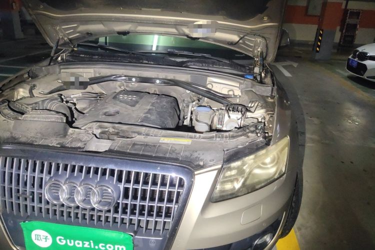 Used Audi Q5 2012 2.0TFSI Comfort Version Engine Bay Left
