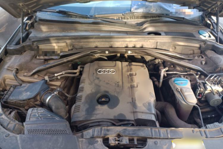 Used Audi Q5 2012 2.0TFSI Technology Model Engine Bay
