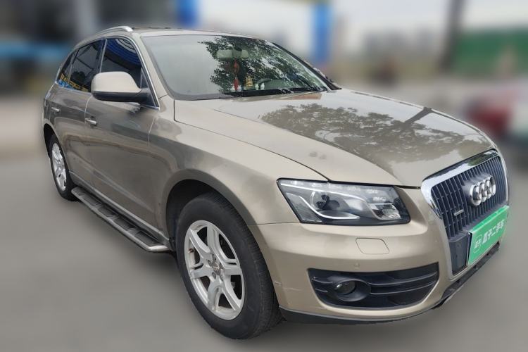 Used Audi Q5 2012 2.0TFSI Technology Model Front Right 45 Deg