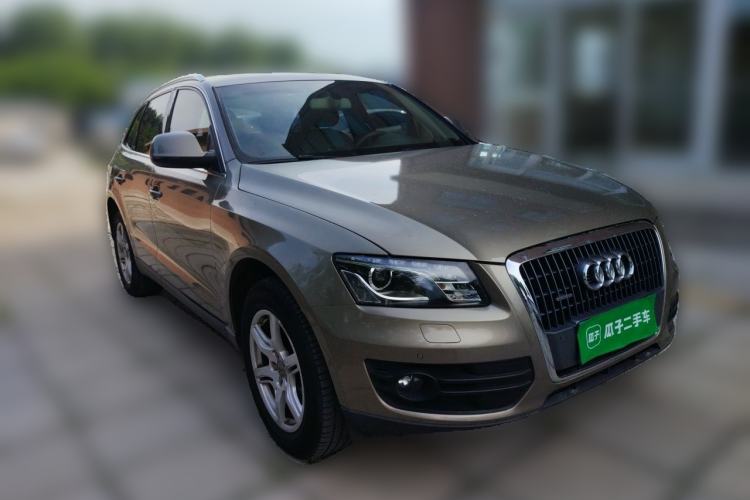 Used Audi Q5 2012 2.0TFSI Technology Model Front Right 45 Deg