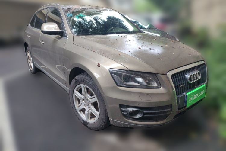 Used Audi Q5 2012 2.0TFSI Technology Model Front Right 45 Deg