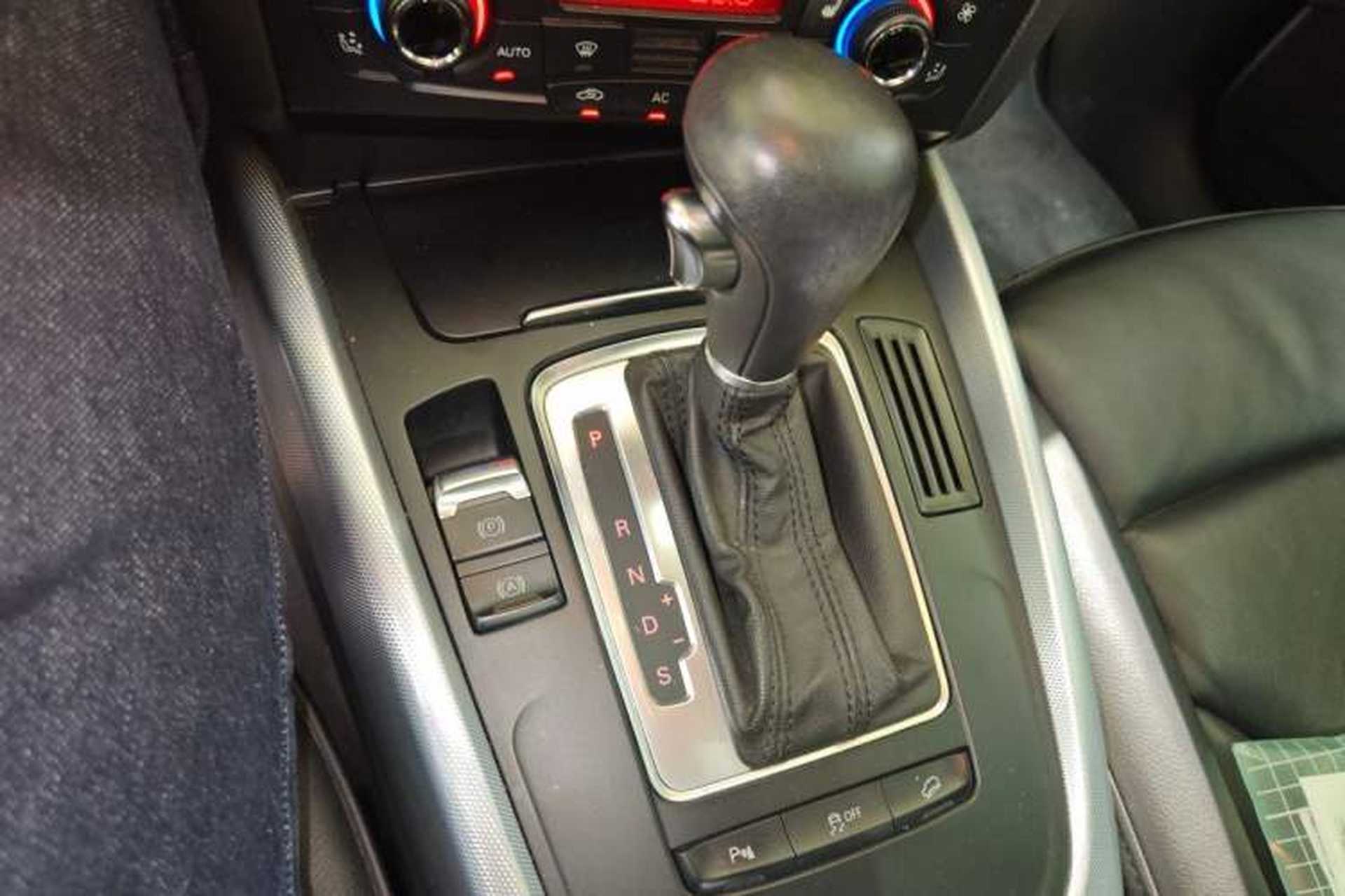 Used Audi Q5 2012 2.0TFSI Technology Model Gear Lever