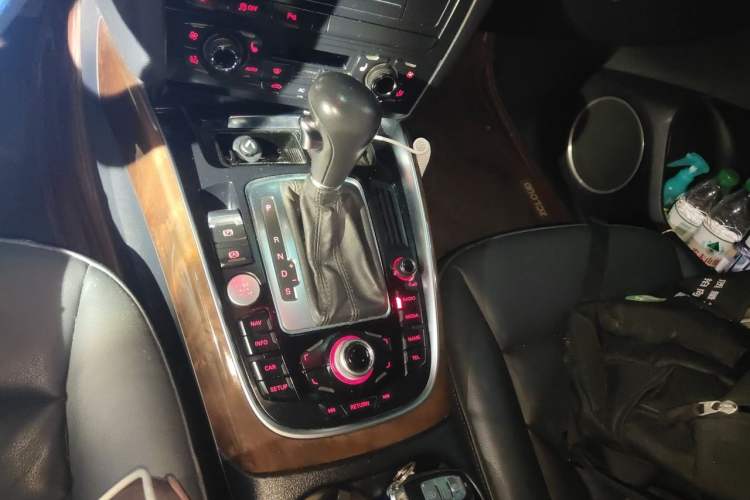 Used Audi Q5 2012 2.0TFSI Comfort Version Gear Lever