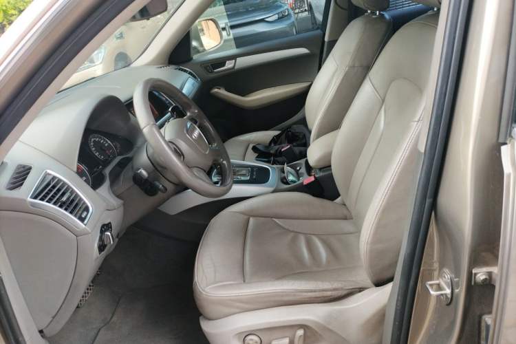 Used Audi Q5 2012 2.0TFSI Technology Model Left Front Seat