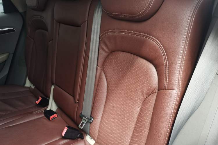 Used Audi Q5 2012 2.0TFSI Comfort Version Left Rear Seat