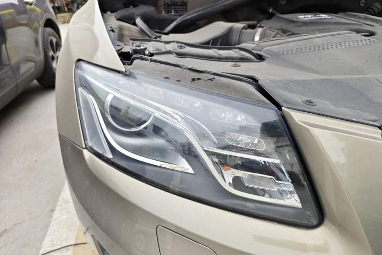 Used Audi Q5 2012 2.0TFSI Comfort Version Right Front Headlight