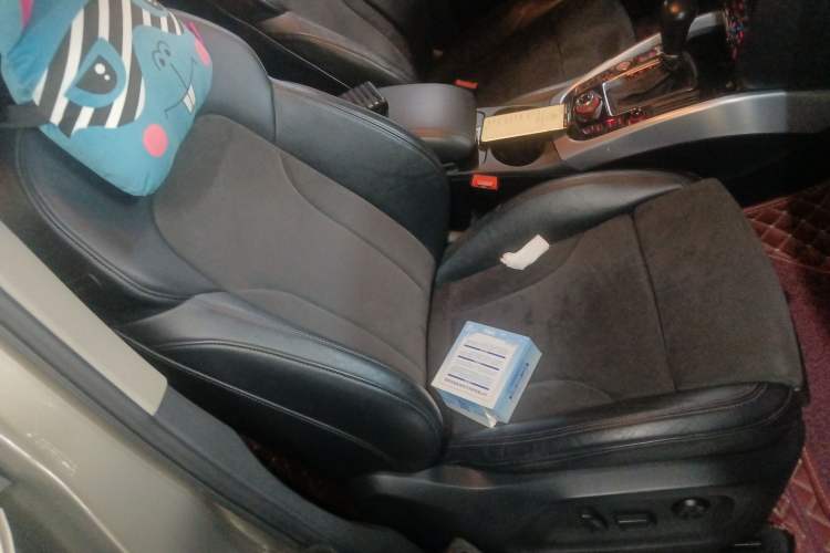 Used Audi Q5 2012 2.0TFSI Dynamic Edition Right Front Seat