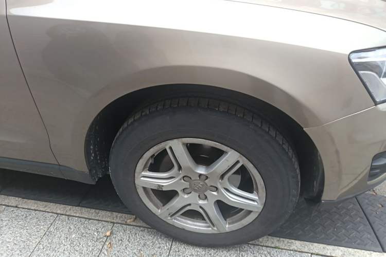 Used Audi Q5 2012 2.0TFSI Technology Model Right Front Wheel Hub