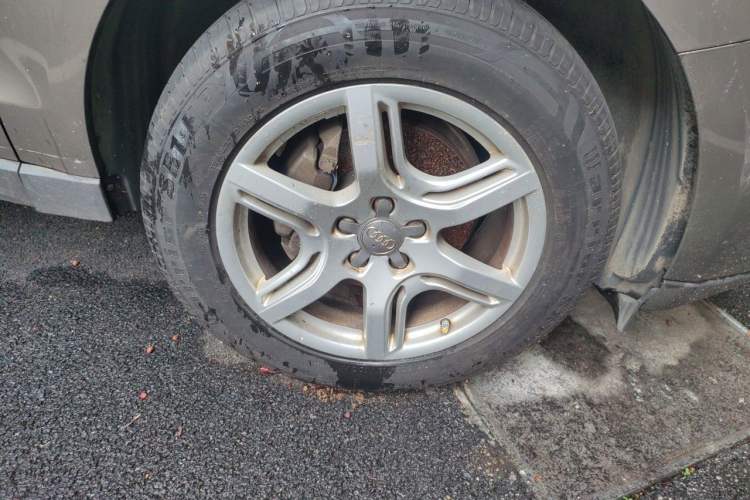Used Audi Q5 2012 2.0TFSI Technology Model Right Front Wheel Hub