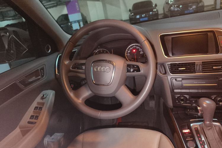 Used Audi Q5 2012 2.0TFSI Comfort Version Steering Wheel