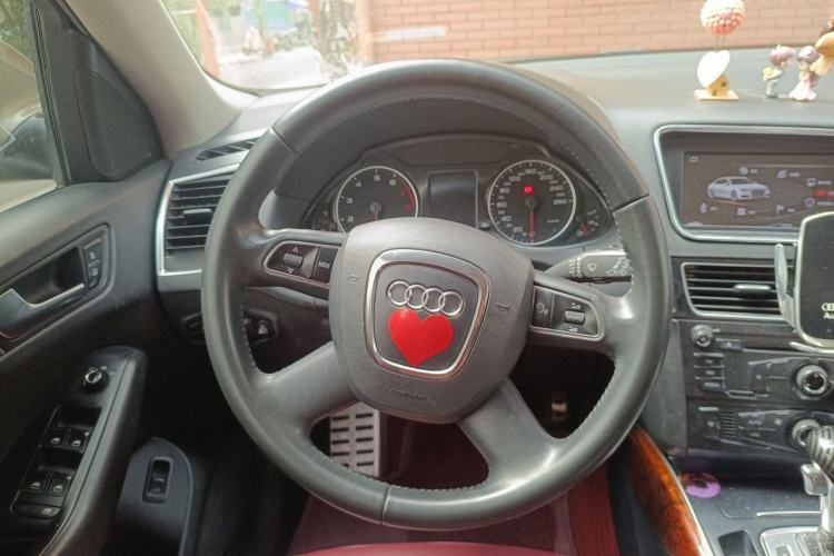 Used Audi Q5 2012 2.0TFSI Trendy Edition Steering Wheel