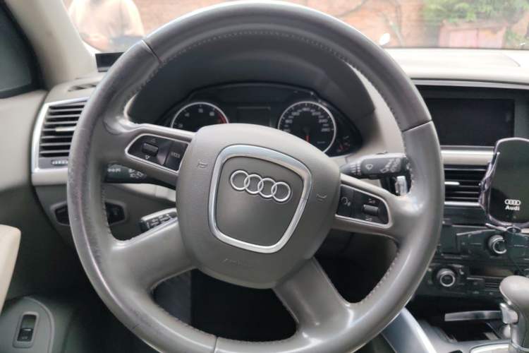 Used Audi Q5 2012 2.0TFSI Technology Model Steering Wheel