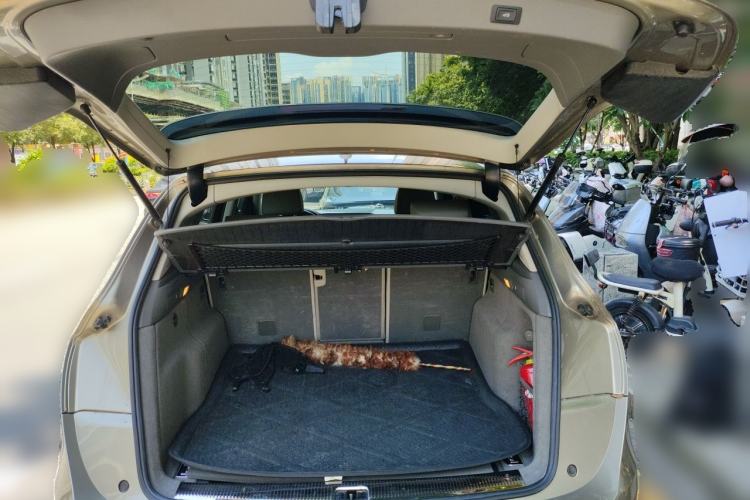 Used Audi Q5 2012 2.0TFSI Comfort Version Trunk