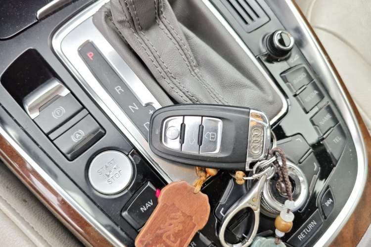 Used Audi Q5 2012 2.0TFSI Comfort Version Vehicle Key